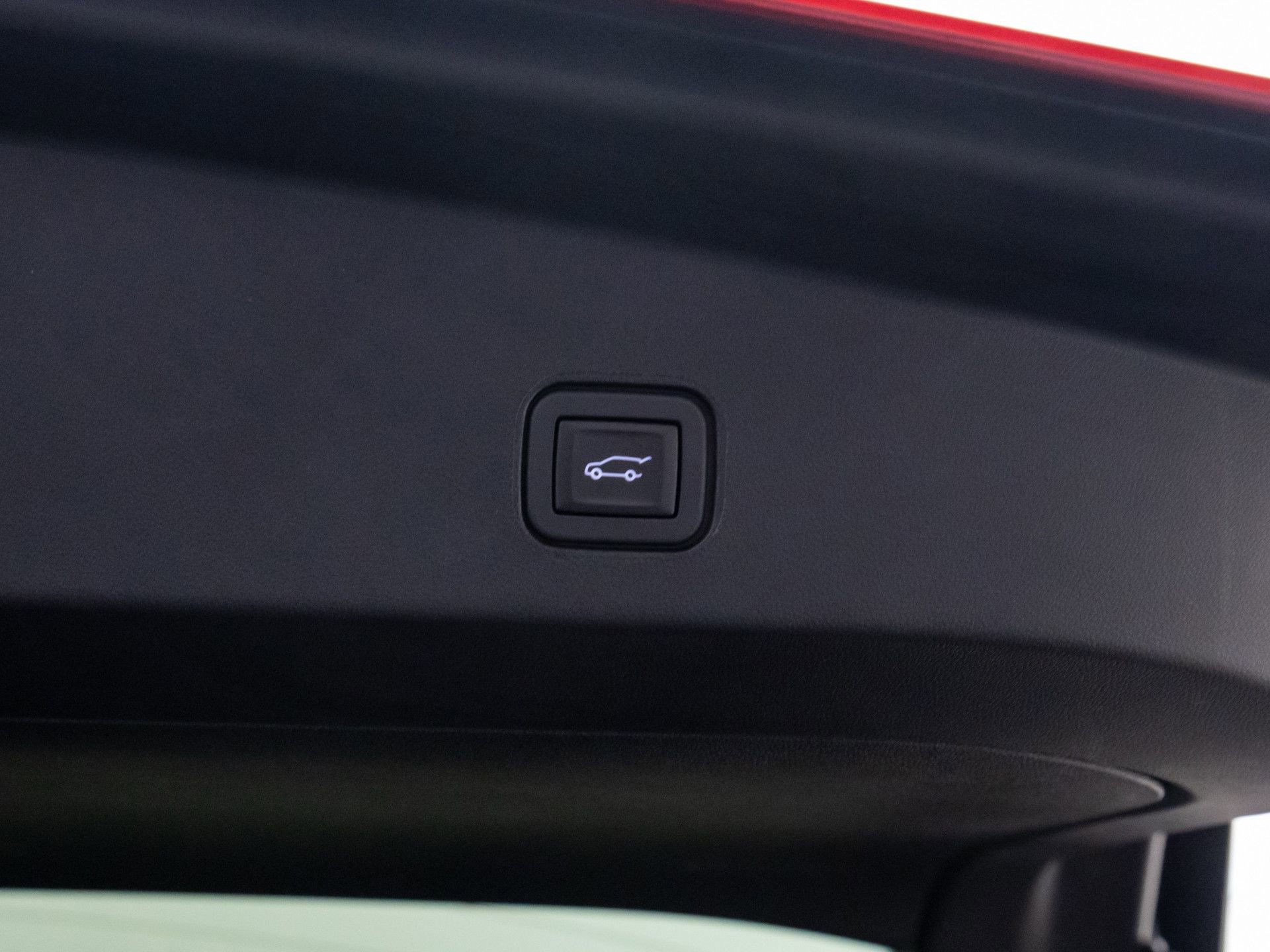 Certified 2024 Cadillac Lyriq Luxury w/ LPO, Floor Liner Package image 38