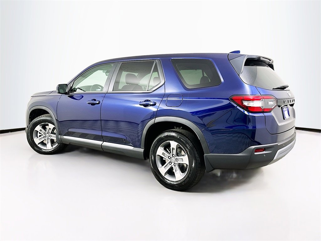 New 2025 Honda Pilot EX-L image 6