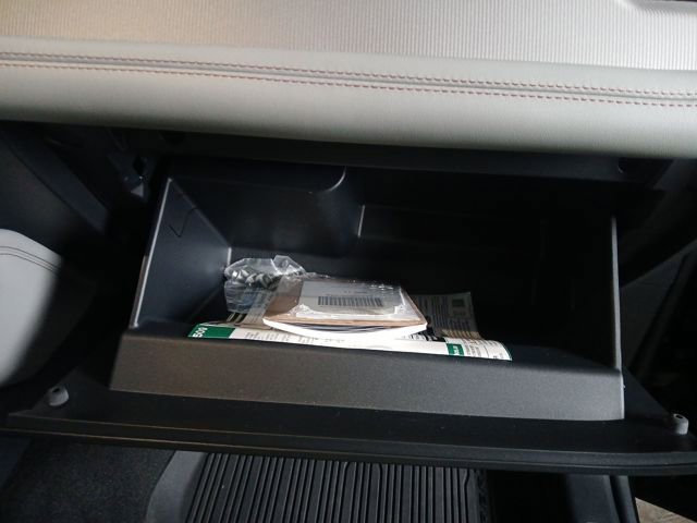 Used 2025 Ford Explorer Active w/ Active Comfort Package image 59