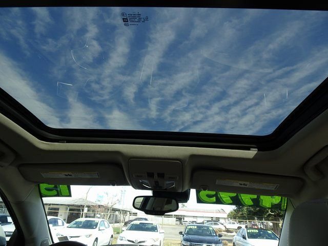 Used 2015 Cadillac SRX Luxury w/ Driver Awareness Package image 21