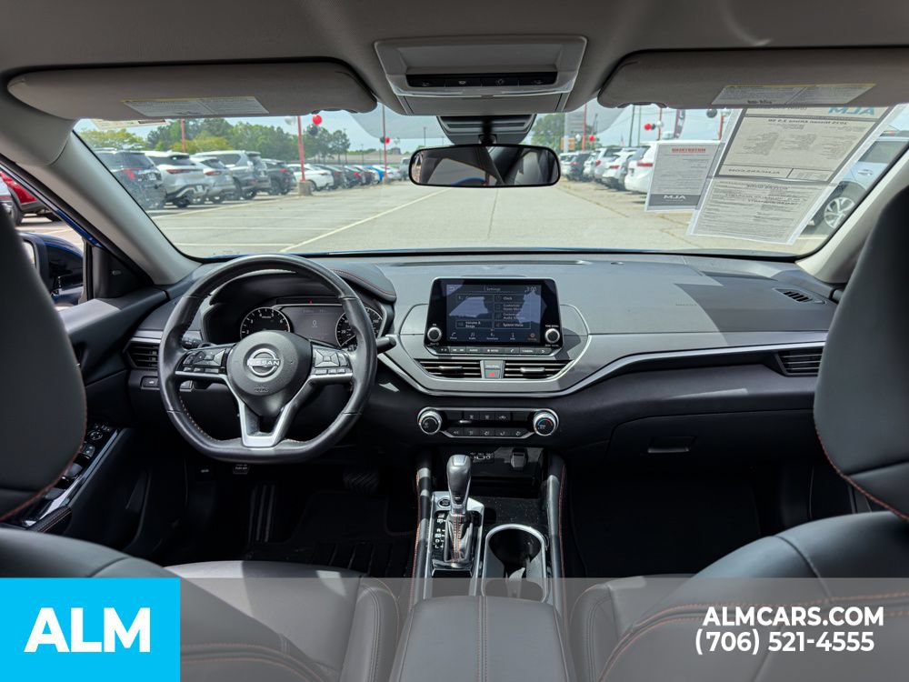 Used 2025 Nissan Altima 2.5 SR FWD image 16