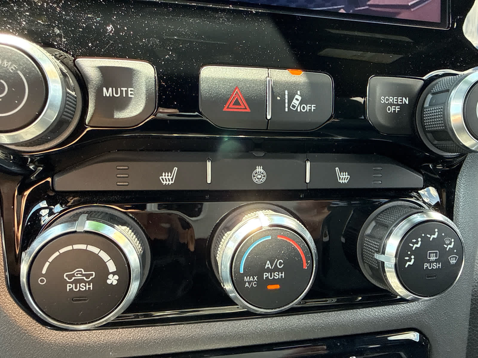 Used 2025 RAM 1500 Big Horn AWD/4WD image 26
