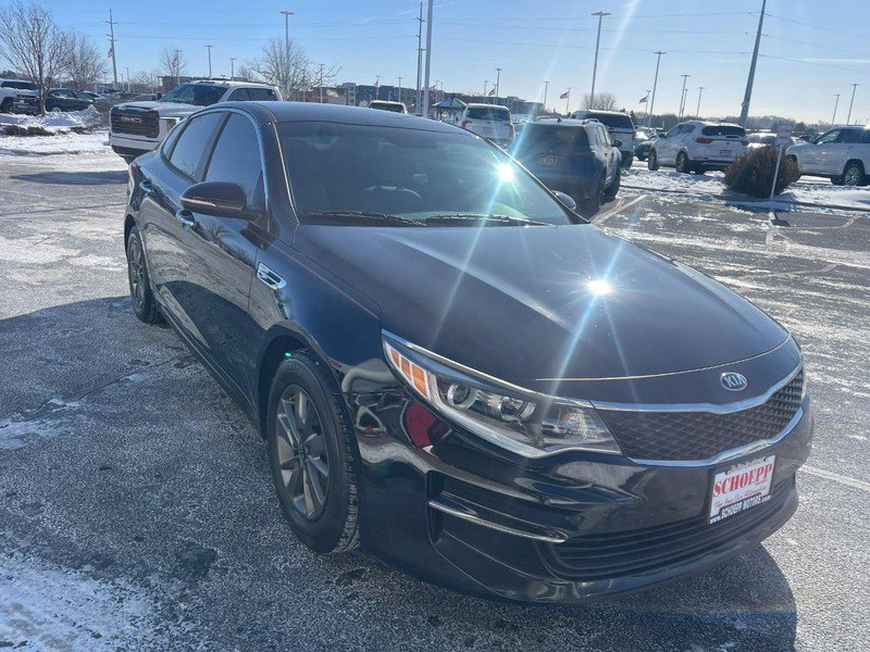 Used 2016 Kia Optima LX w/ Technology Package image 2