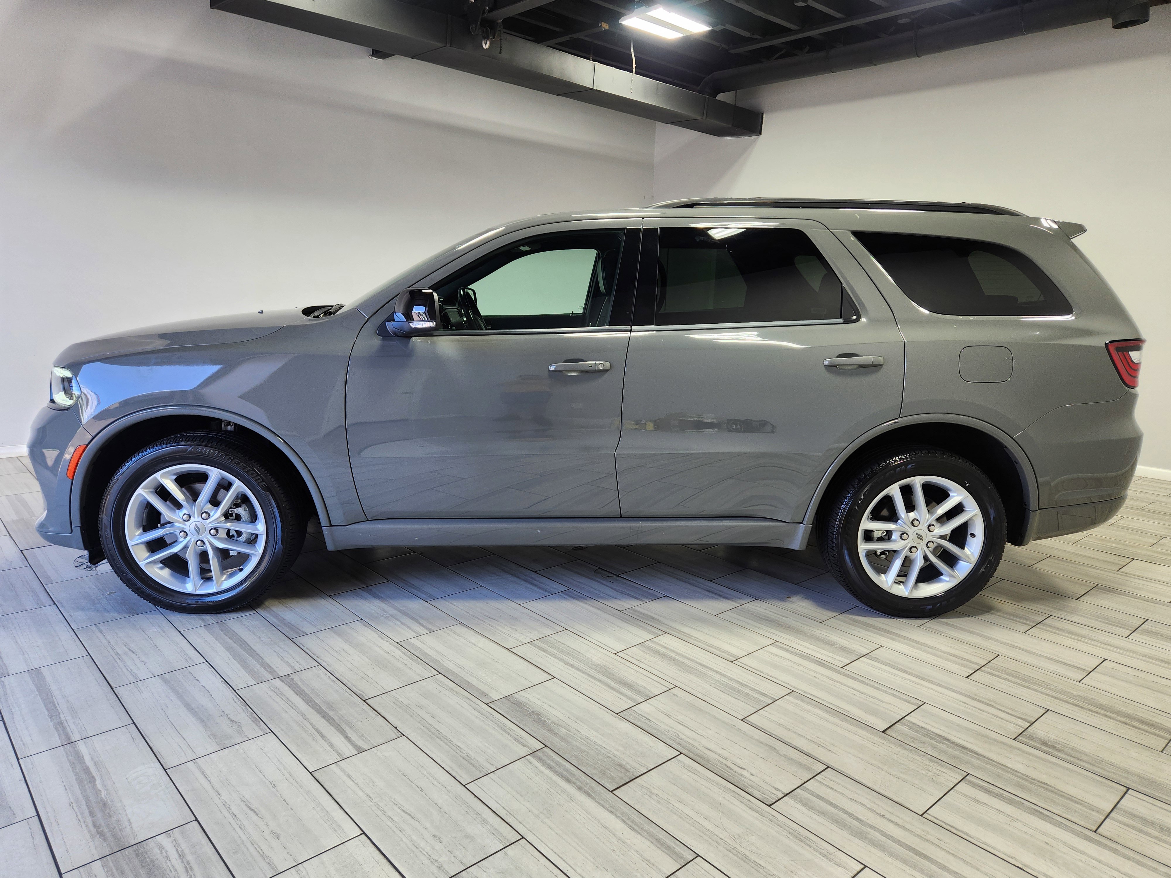 Used 2024 Dodge Durango GT image 2