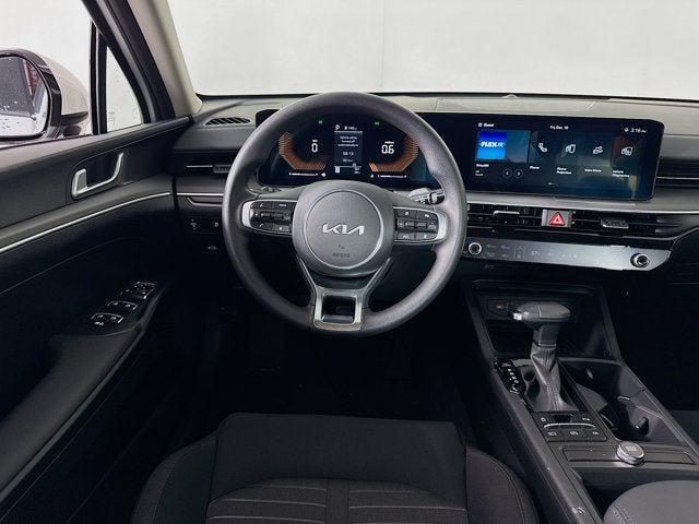 New 2025 Kia K5 LXS FWD image 20
