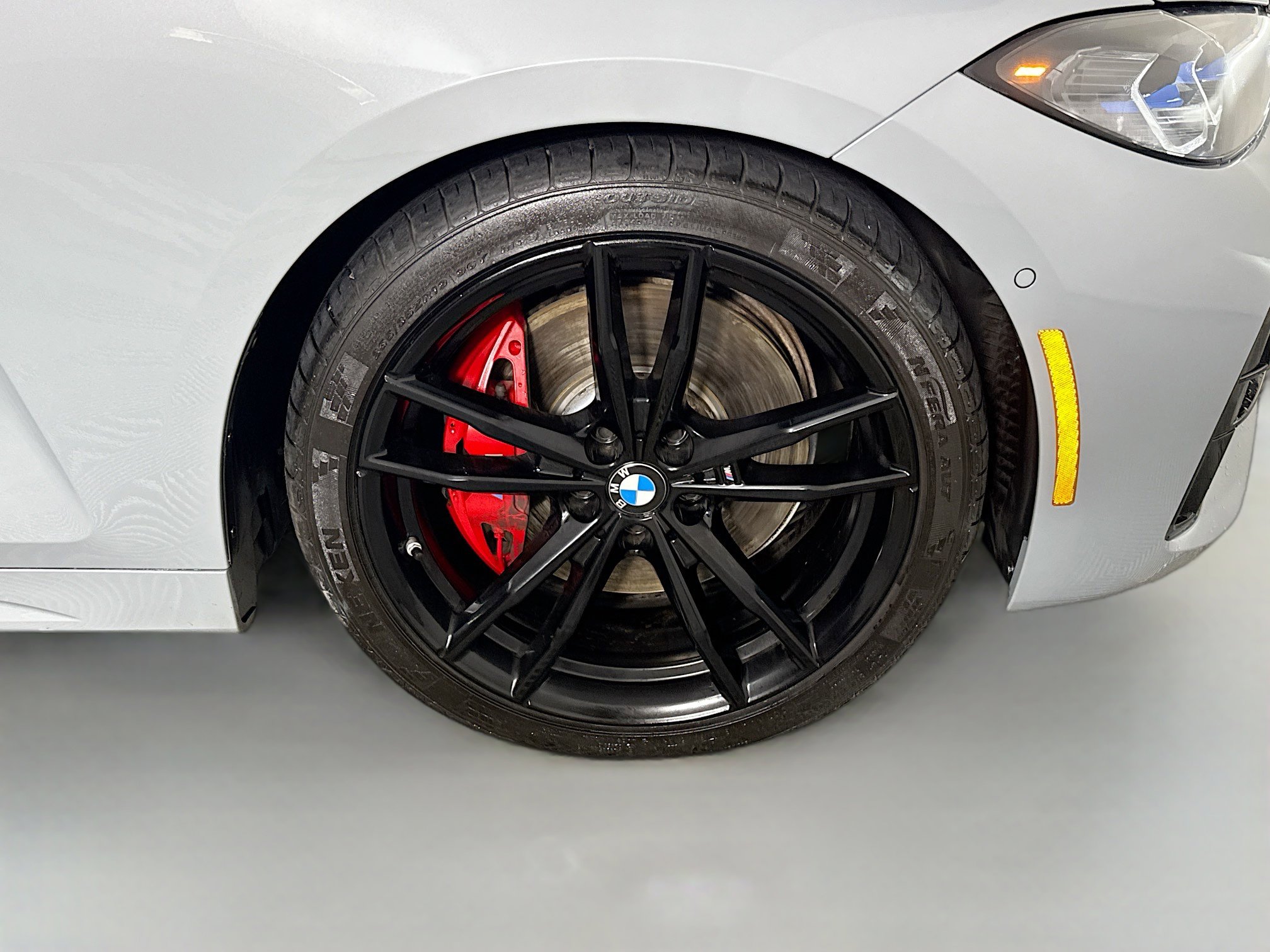 Used 2024 BMW M440i Convertible image 30