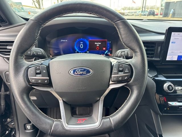 Used 2023 Ford Explorer ST image 19