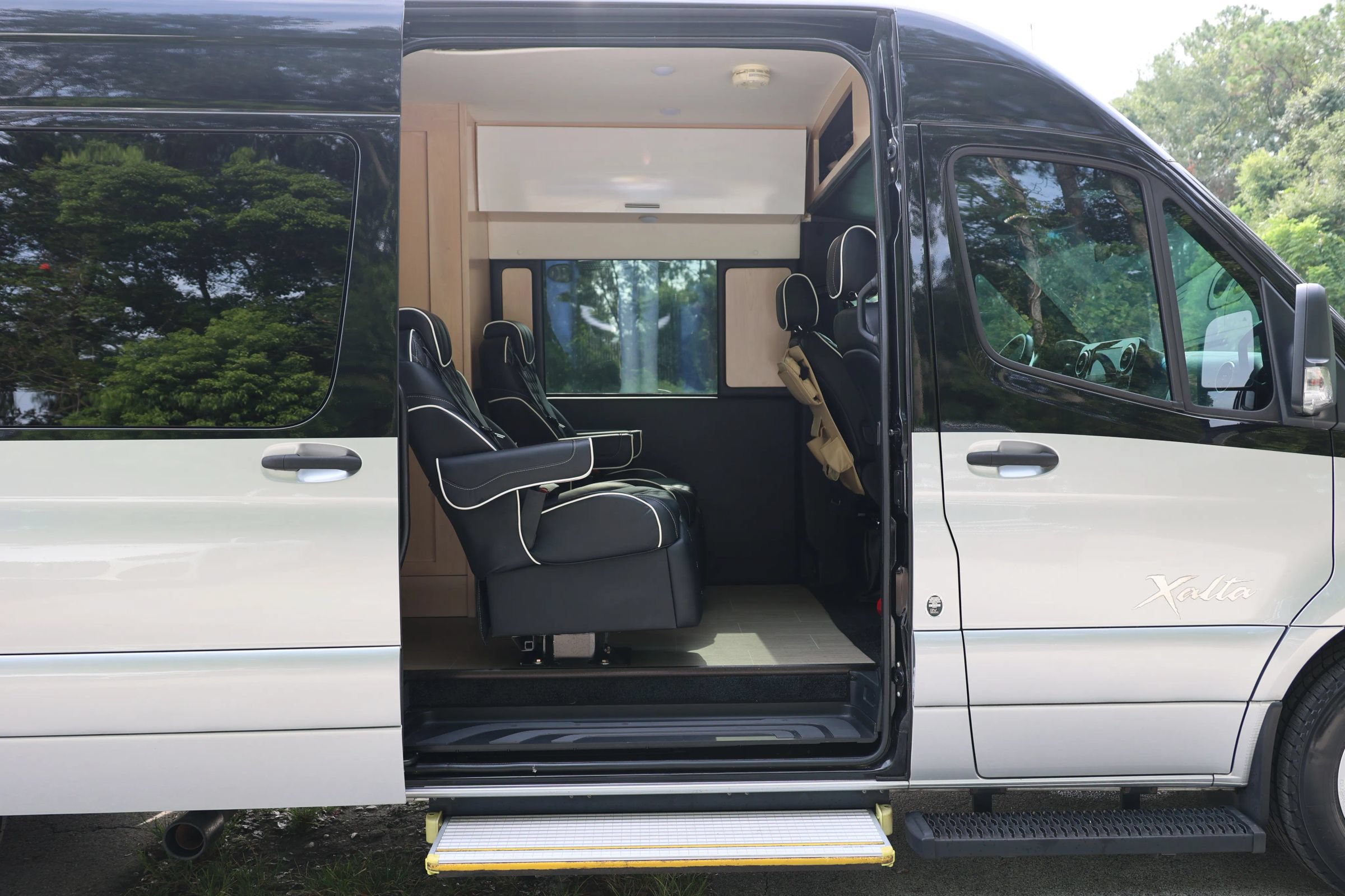 Used 2021 Mercedes-Benz Sprinter 3500 image 49