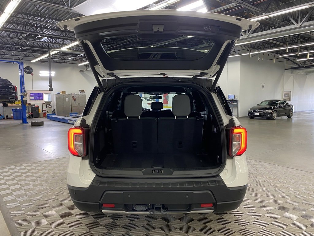 Used 2024 Ford Explorer Timberline w/ Timberline Technology Package image 8