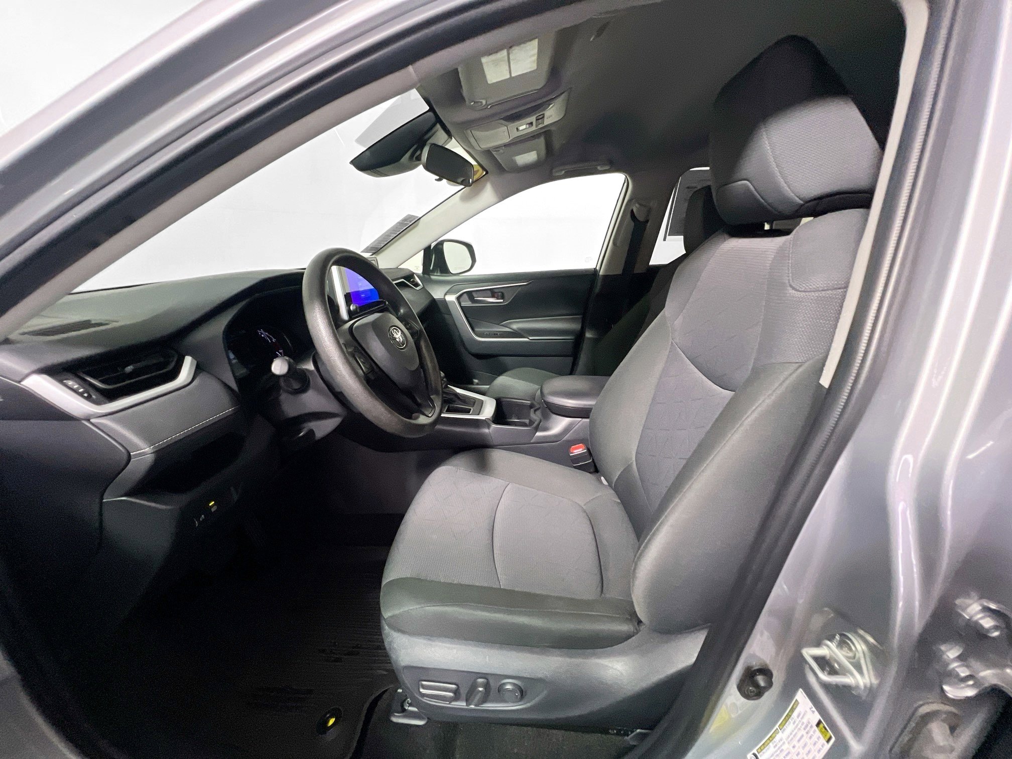 Used 2024 Toyota RAV4 XLE image 47