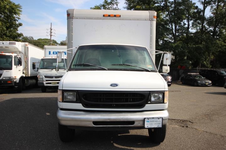 Used 1998 Ford E-350 and Econoline 350 image 8