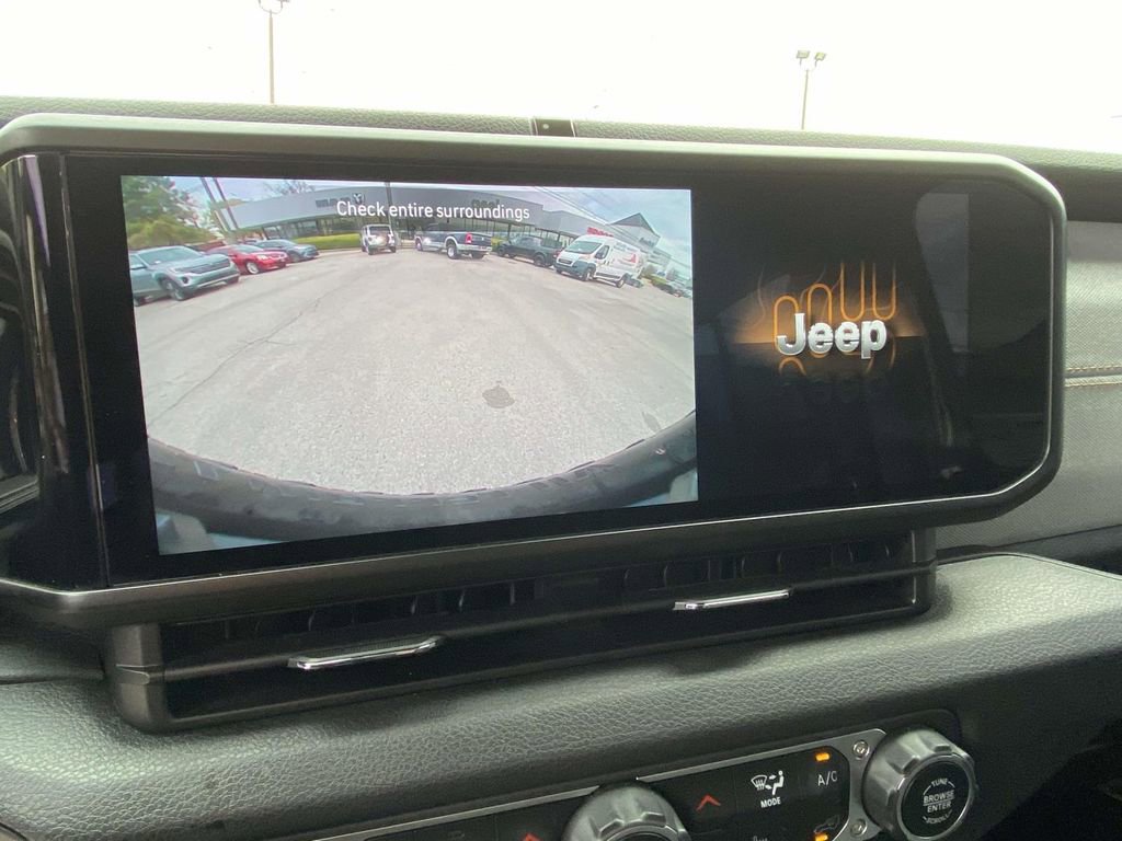 Used 2024 Jeep Wrangler Willys image 15