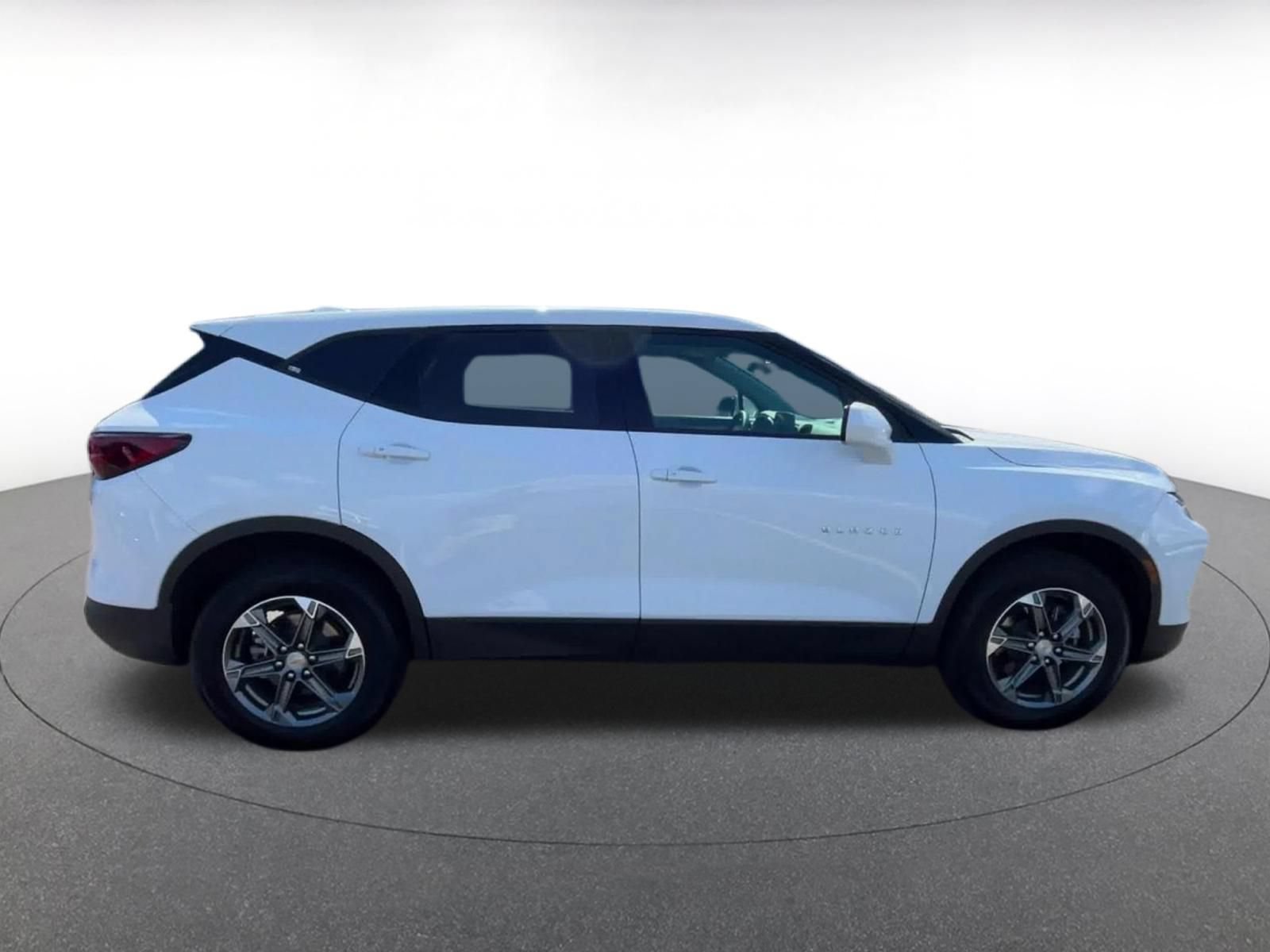 Used 2026 Chevrolet Blazer LT FWD image 15