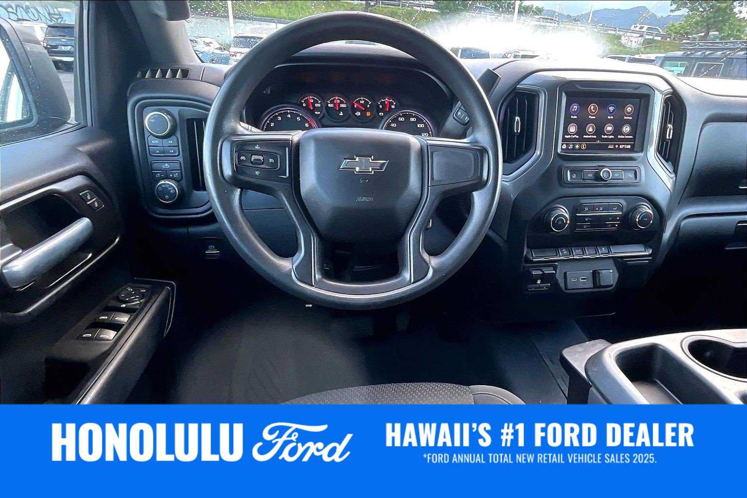 Used 2021 Chevrolet Silverado 1500 Custom Trail Boss AWD/4WD image 14