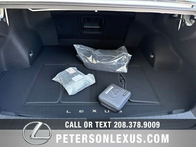 New 2026 Lexus ES 500e w/ Convenience Package AWD/4WD image 18