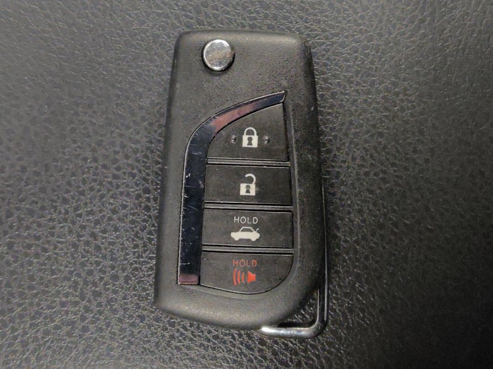 Used 2019 Toyota Camry SE FWD image 32