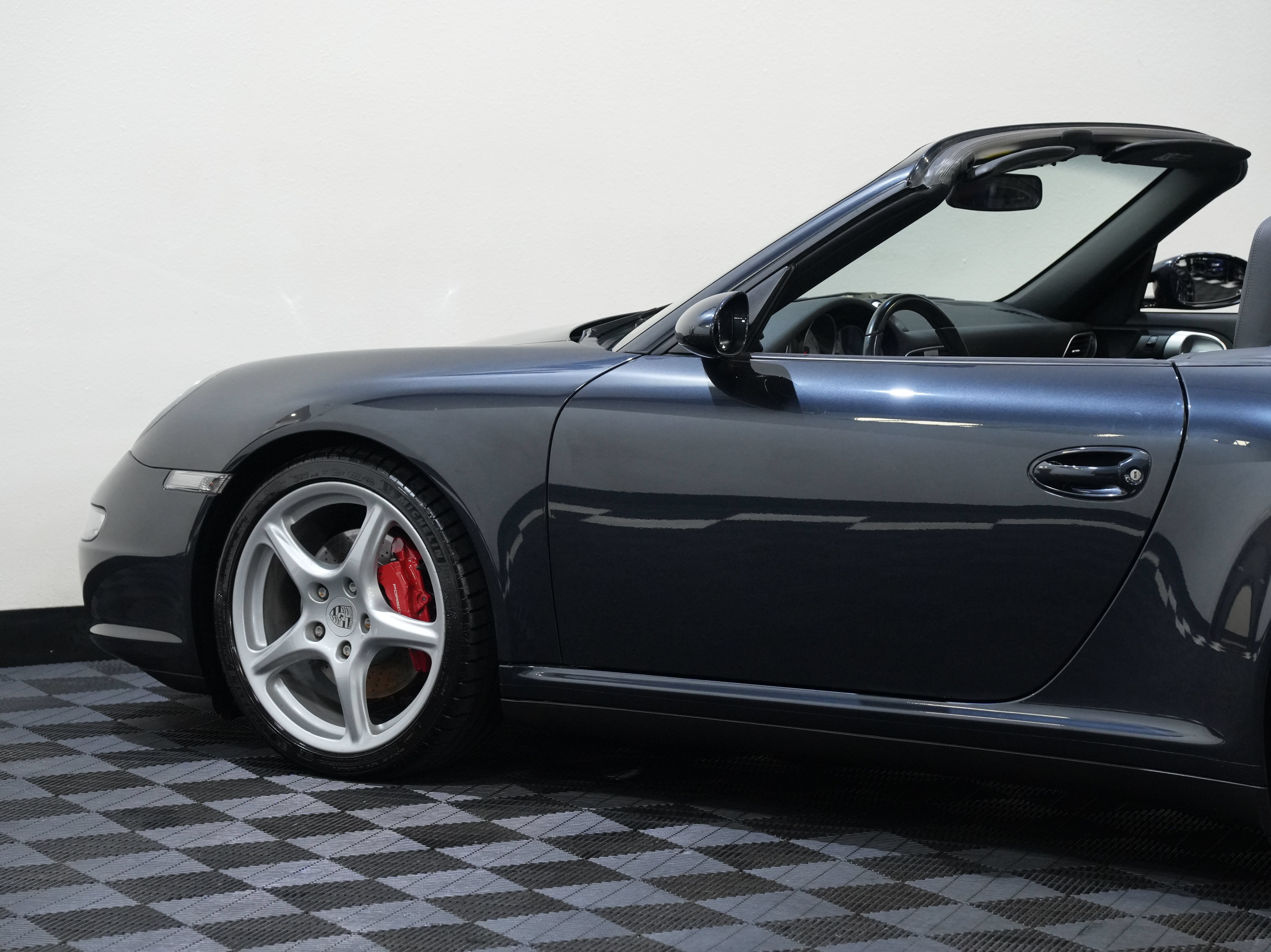Used 2006 Porsche 911 Carrera 4S AWD/4WD image 19