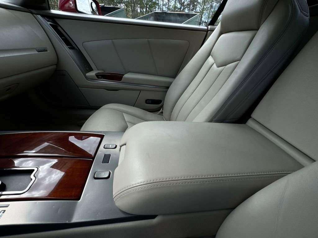 Used 2005 Cadillac XLR image 24