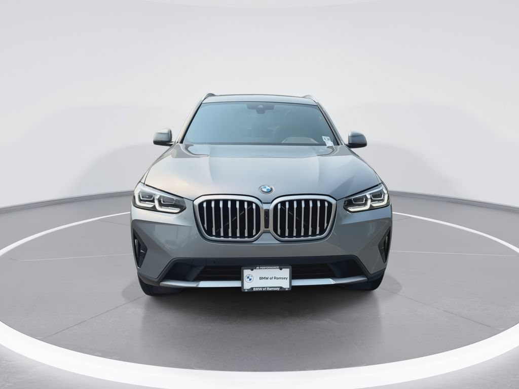 Used 2023 BMW X3 xDrive30i w/ Premium Package AWD/4WD image 3
