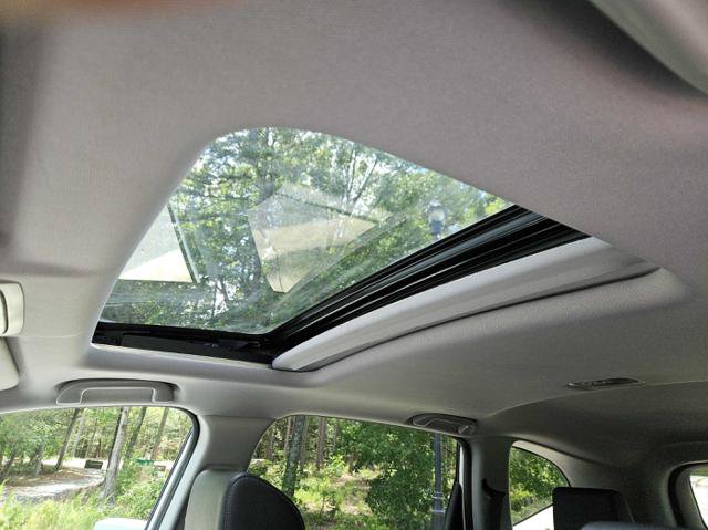 Used 2017 Honda CR-V Touring image 23