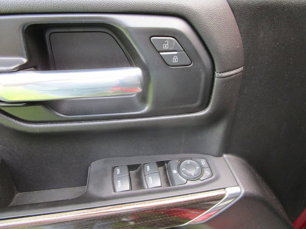 Used 2021 Chevrolet Silverado 1500 LT image 30