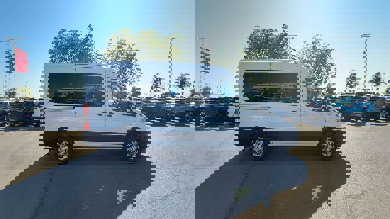 Used 2020 Ford Transit 150 XL image 8