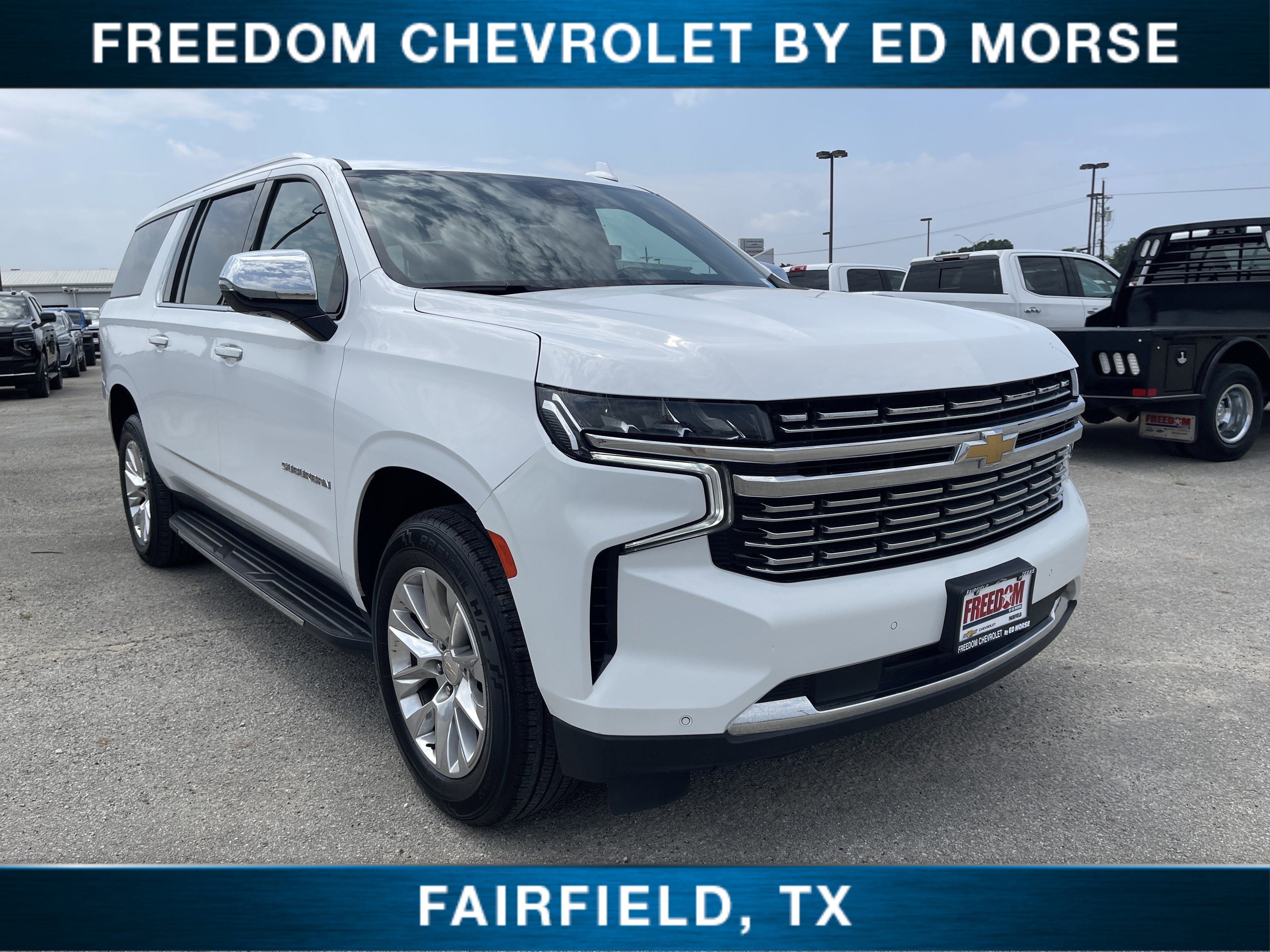 Used 2023 Chevrolet Suburban Premier AWD/4WD image 1