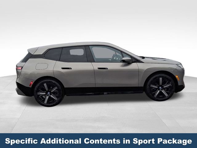 Used 2024 BMW iX xDrive50 w/ Premium Package image 9