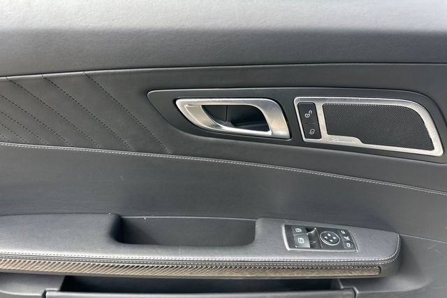 Used 2016 Mercedes-Benz AMG GT S w/ Exclusive Interior Package image 11