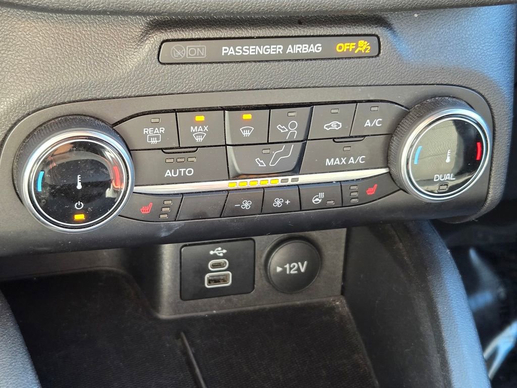 Used 2024 Ford Escape ST-Line image 16