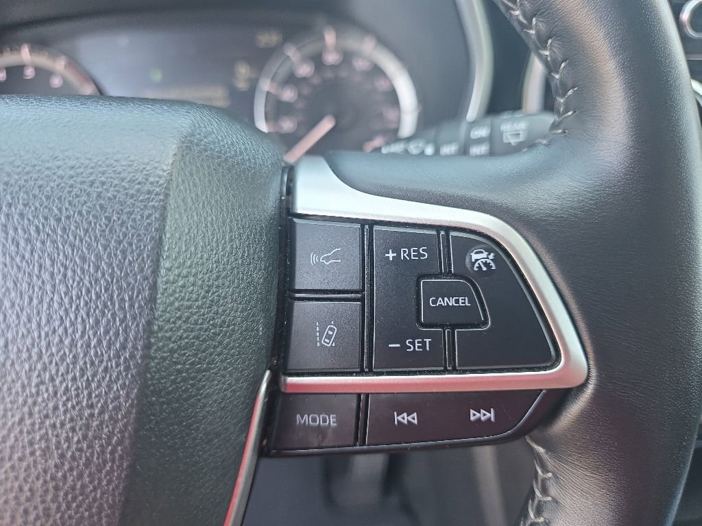 Certified 2025 Toyota Highlander XLE AWD/4WD image 19