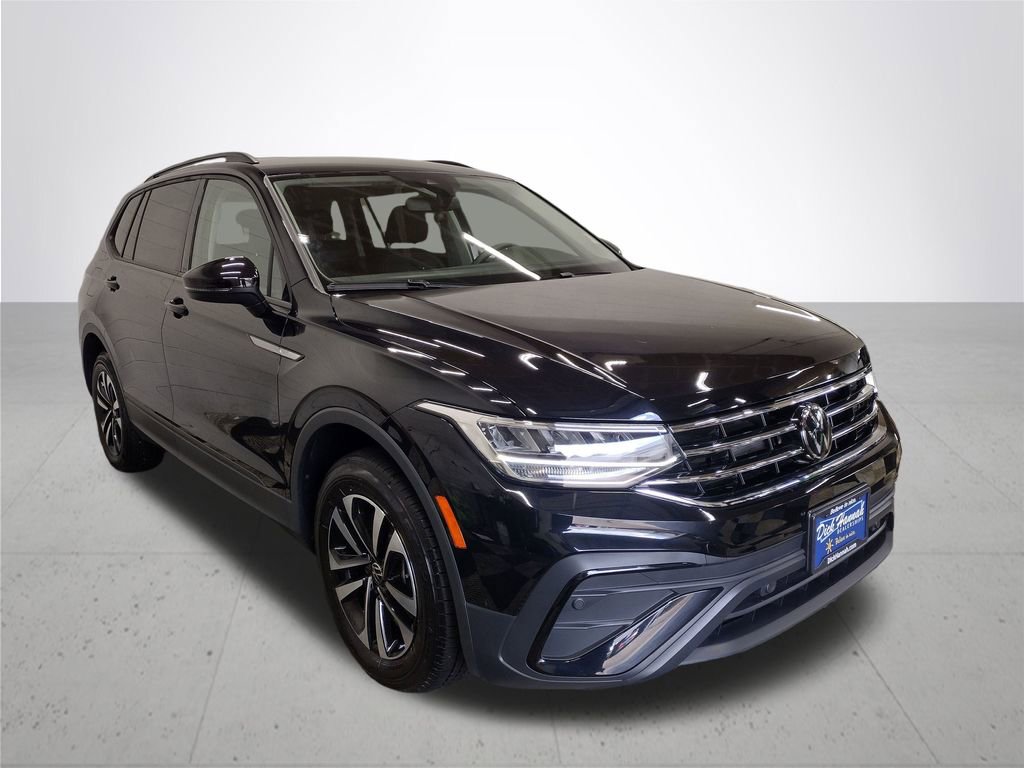 Certified 2024 Volkswagen Tiguan S image 5