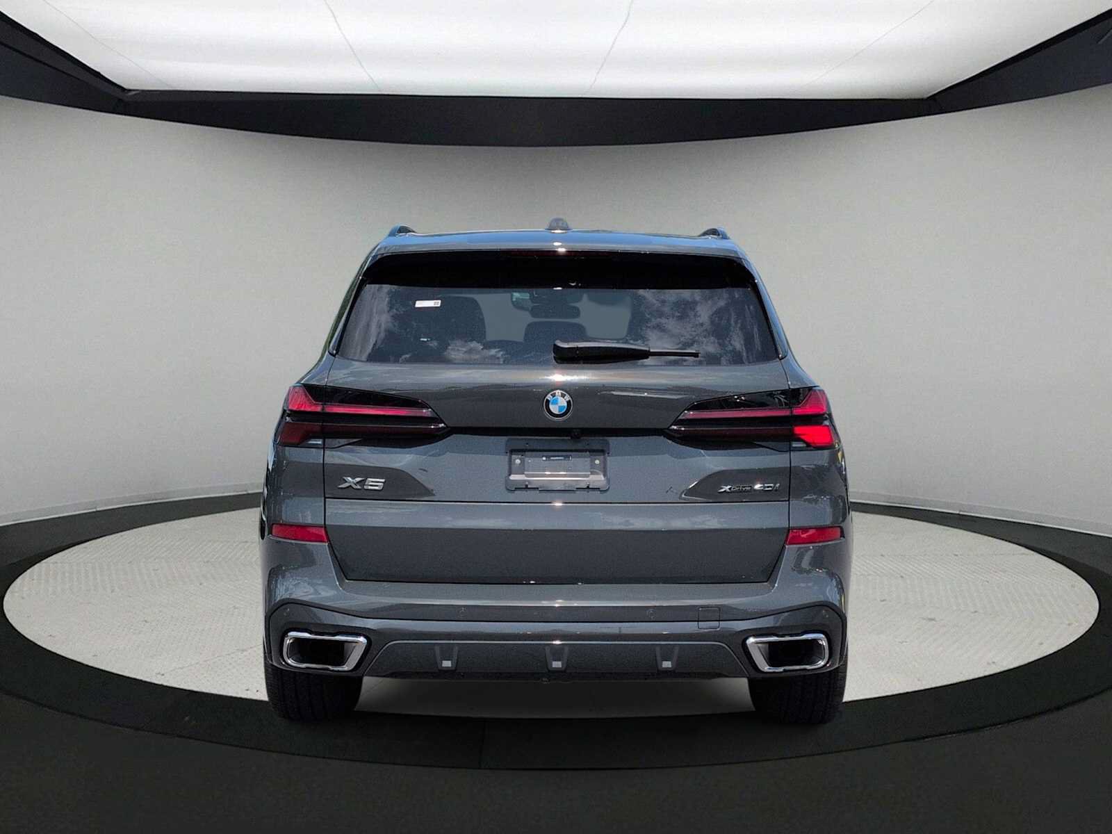 Used 2026 BMW X5 xDrive40i w/ M Sport Package AWD/4WD image 7