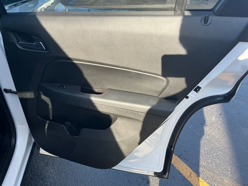 Used 2017 GMC Terrain SLE w/ Nightfall Package image 17