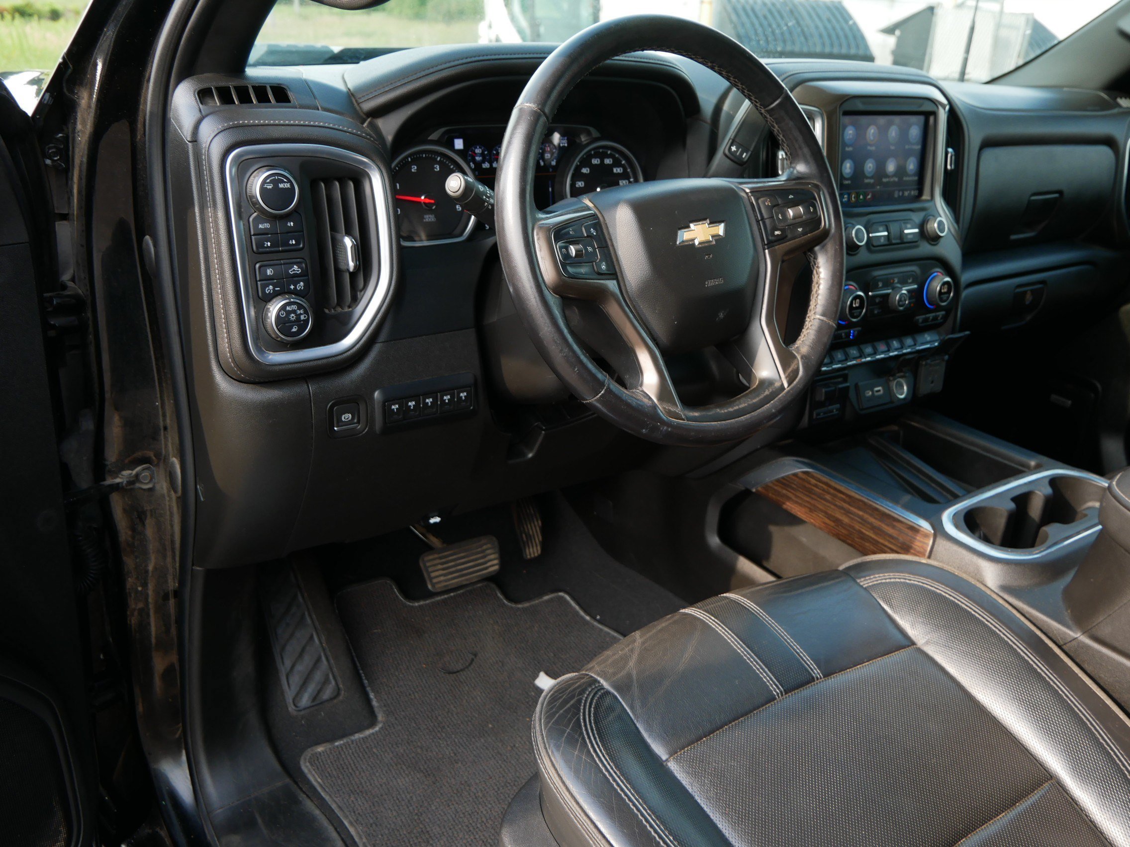Used 2022 Chevrolet Silverado 3500 High Country w/ Safety Package II AWD/4WD image 20