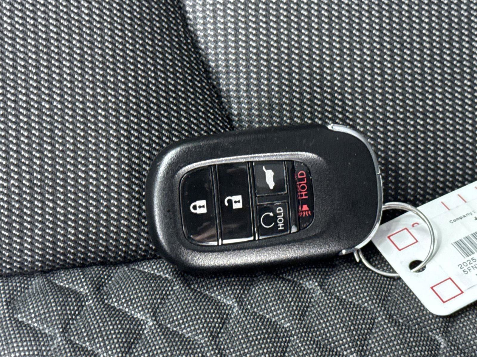 Certified 2025 Honda Pilot Sport image 36