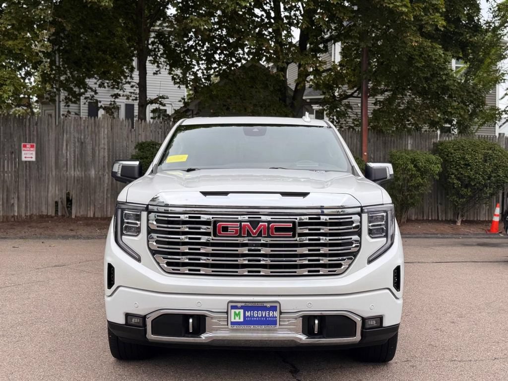 Used 2023 GMC Sierra 1500 Denali AWD/4WD image 9