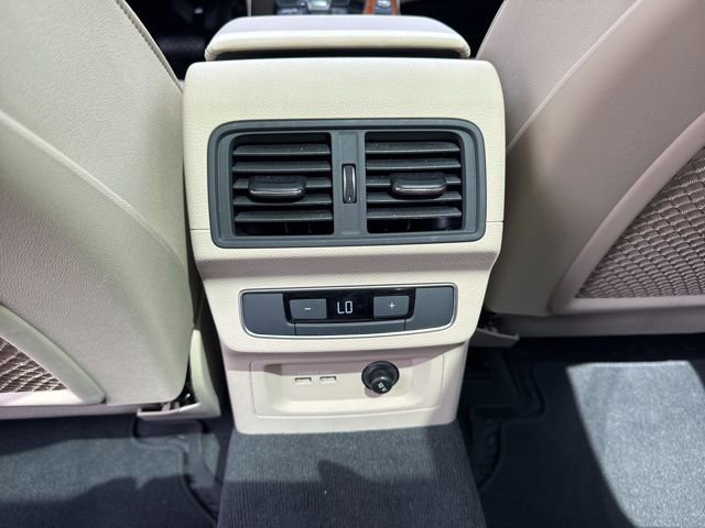 Used 2023 Audi Q5 2.0T Premium w/ Convenience Package image 13