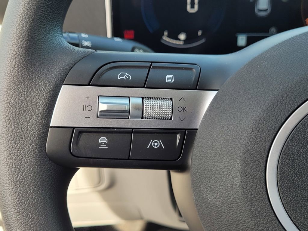 New 2026 Hyundai Tucson SE image 16