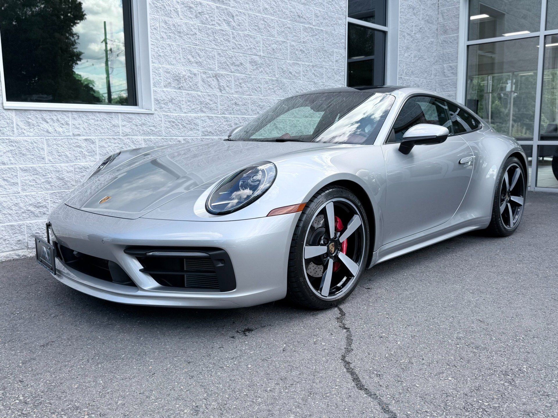 Used 2023 Porsche 911 Carrera S RWD image 5