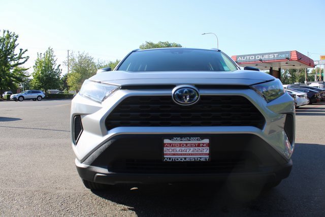 Used 2022 Toyota RAV4 LE image 8