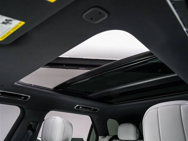 New 2027 Land Rover Range Rover Sport SE AWD/4WD image 13