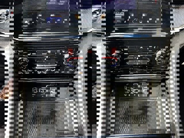 Used 2024 Jeep Grand Cherokee L Altitude image 27