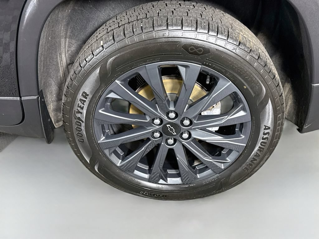 Used 2023 Chevrolet Traverse RS AWD/4WD image 35