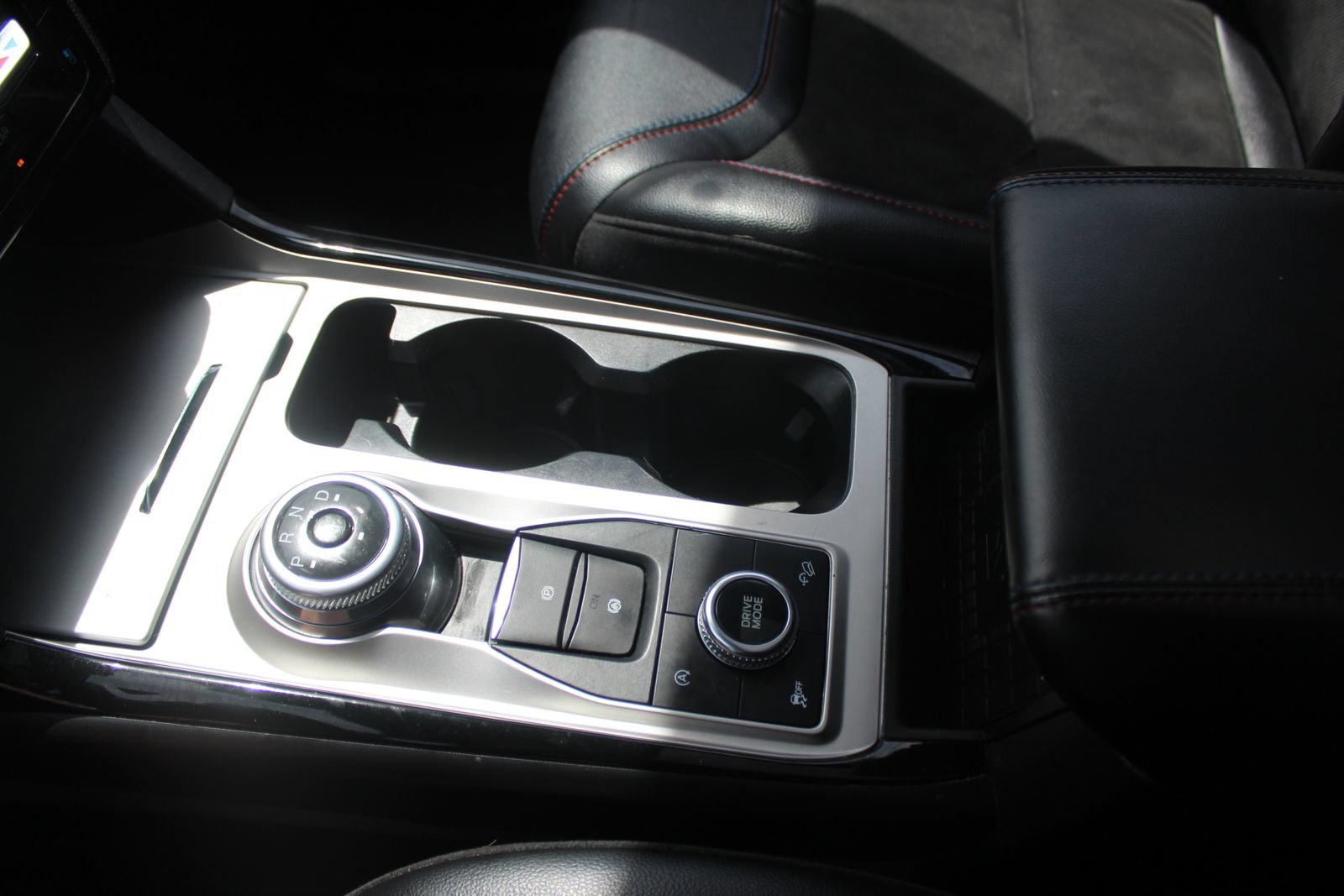 Used 2023 Ford Explorer ST w/ Equipment Group 401A AWD/4WD image 31