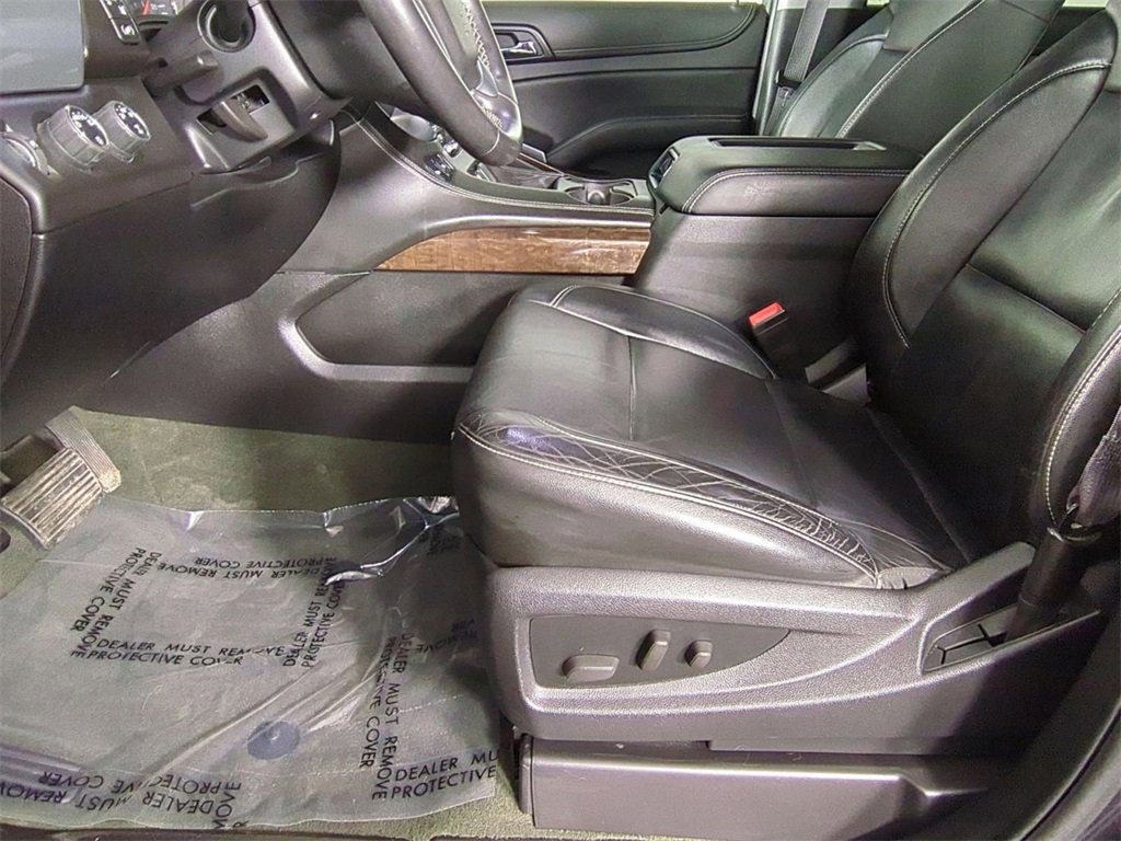 Used 2015 Chevrolet Suburban LT image 18
