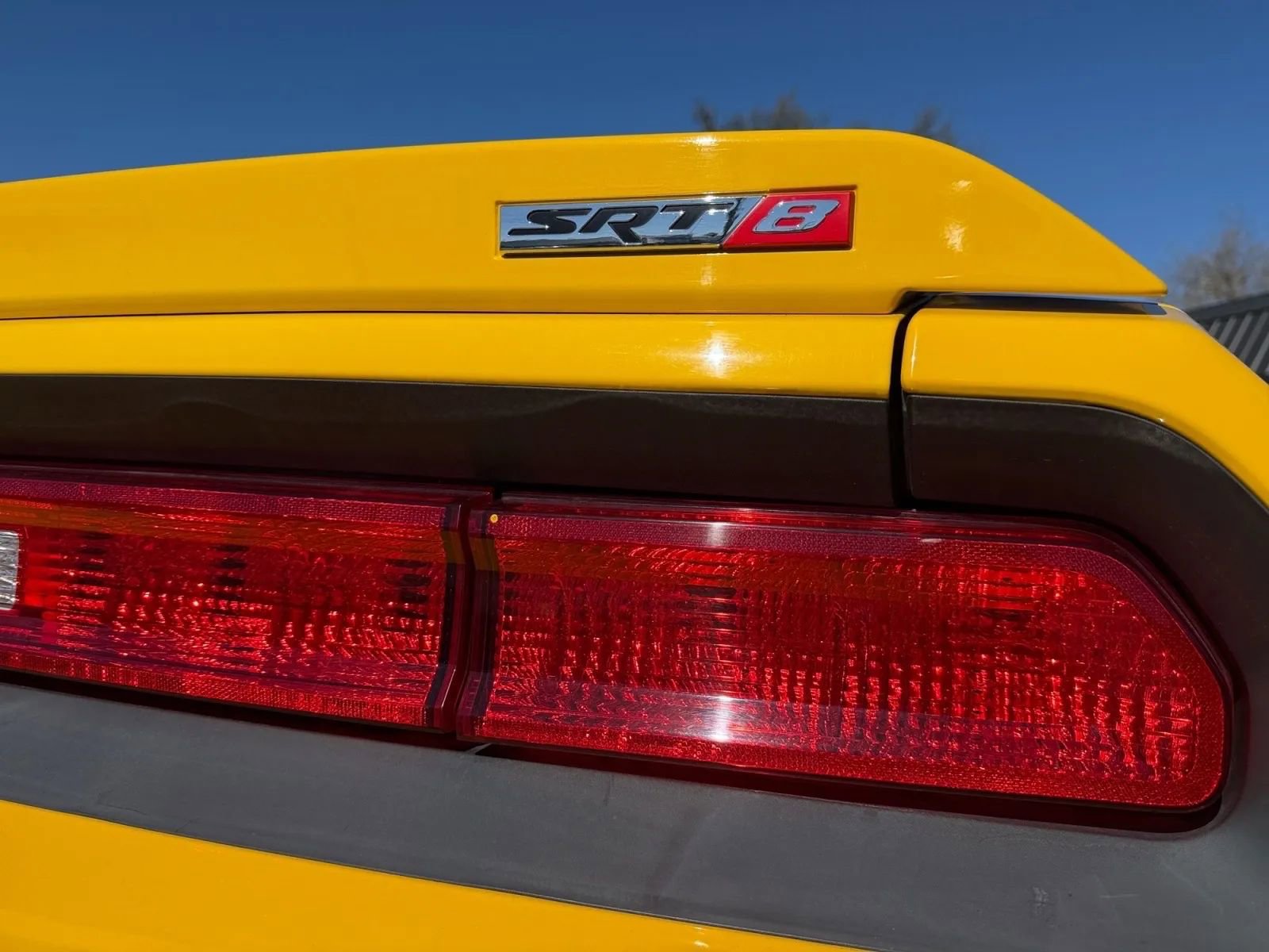 Used 2010 Dodge Challenger SRT8 w/ Special Edition Group image 23