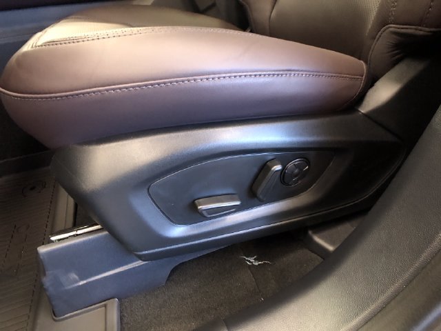 New 2027 Ford Explorer Platinum w/ LUX Leather Package AWD/4WD image 11