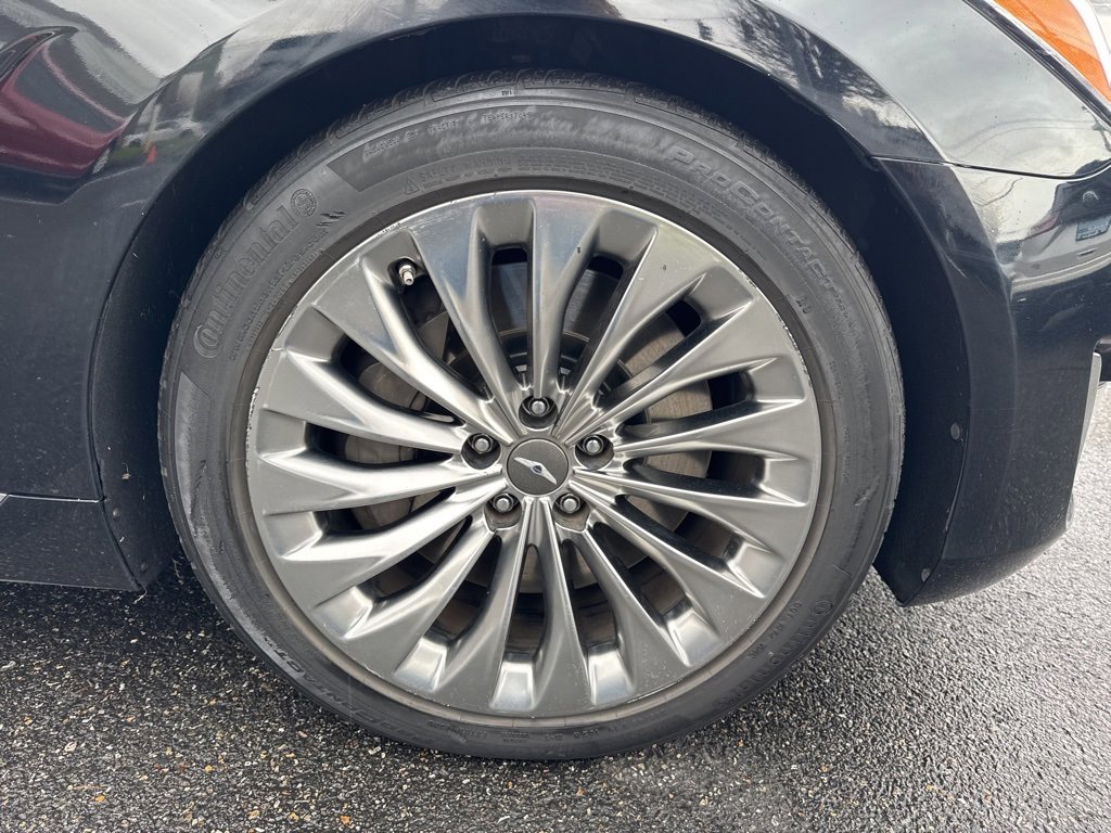 Used 2017 Genesis G90 3.3T Premium image 9