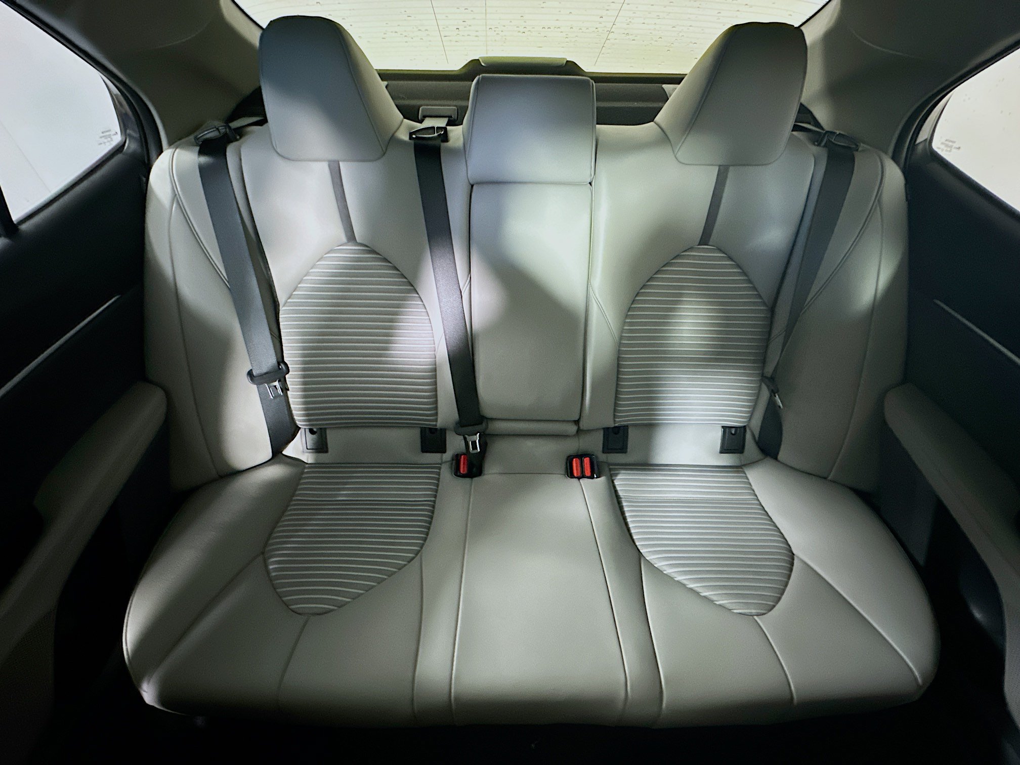 Used 2022 Toyota Camry SE w/ Convenience Package FWD image 30